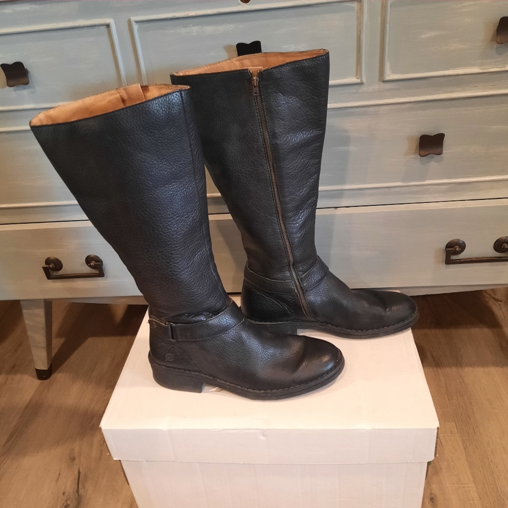 Born Black Leather Sz 10 Ladies Riding Boots Buckle Zip Up